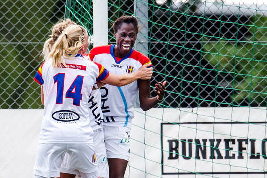 Hovås Billdals Valerie Obita jublar