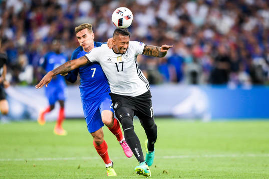 Frankrikes Antoine Griezmann och Tysklands Jerome Boateng