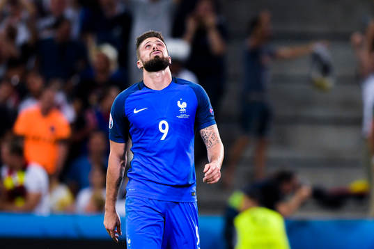 Frankrikes Olivier Giroud deppar