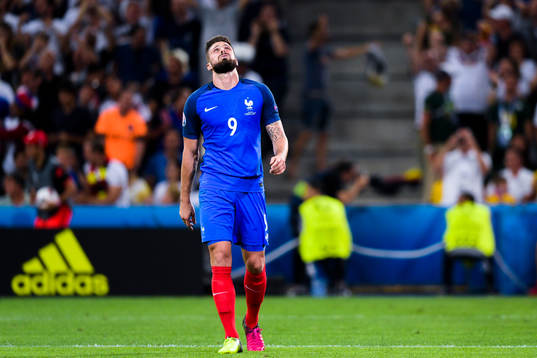 Frankrikes Olivier Giroud deppar