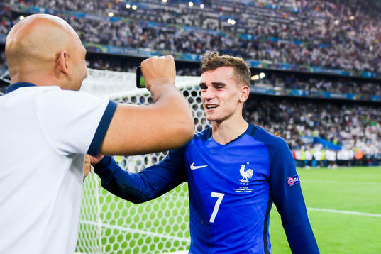 Frankrikes Antoine Griezmann  jublar