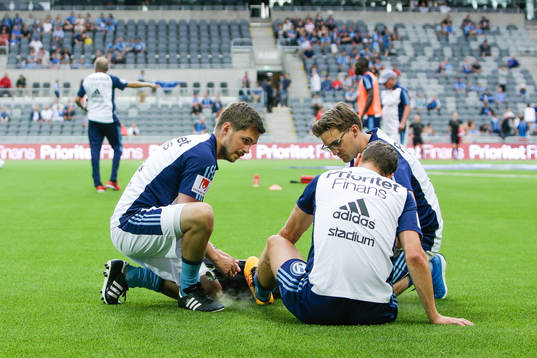 Djurgårdens Marcus Hansson i smärtor