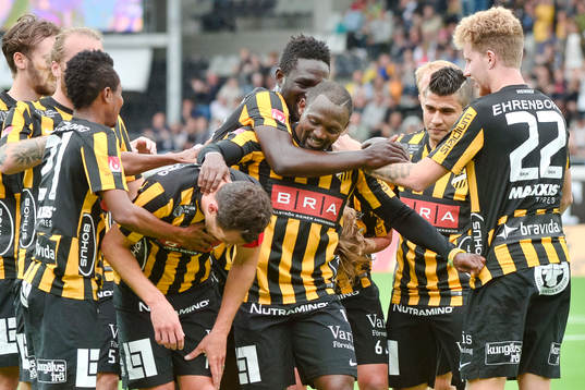 Häckens spelare jublar