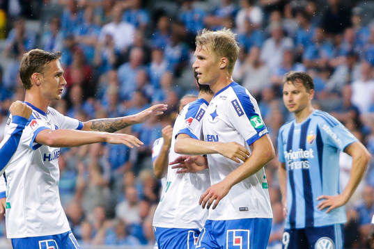 Norrköpings Sebastian Andersson jublar
