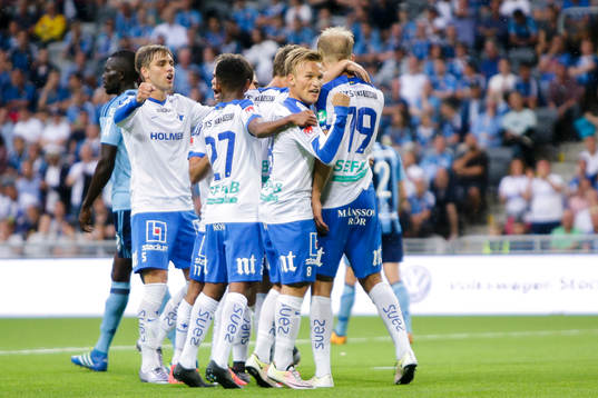 Norrköpings spelare jublar