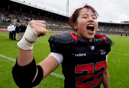 Minmin Zhao matchvinnare från Örebro black nights firar