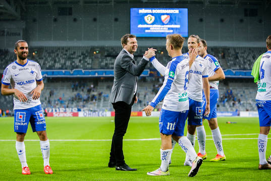 Norrköpings tränare Jens Gustafsson jublar