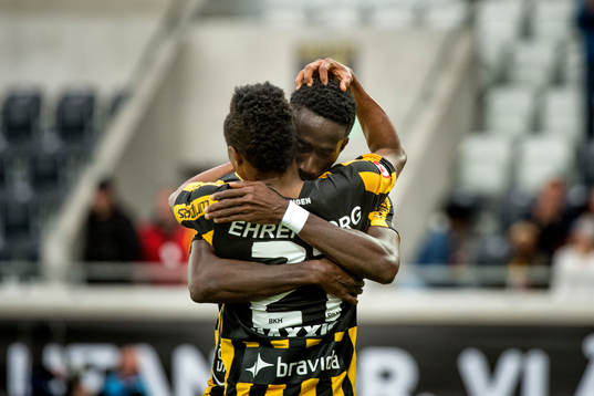 Häckens Nasiru Mohammed och Demba Savage