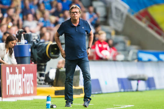 Djurgårdens tränare Per Olsson ser nedstämd ut