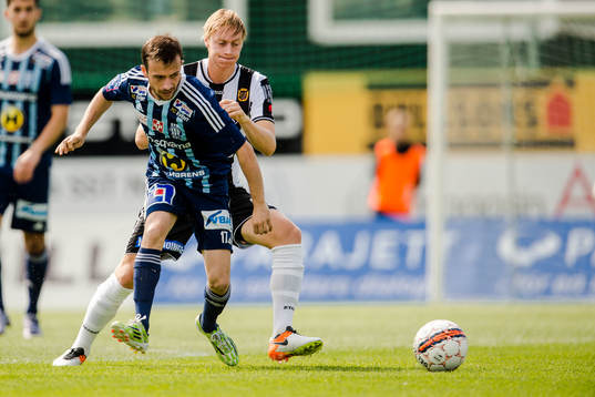 Husqvarnas Samir Agovic och Landskronas Måns Ekvall