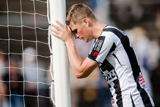 Bläddra bland fler bilder av Fotboll, Division 1 Södra, Landskrona - Husqvarna