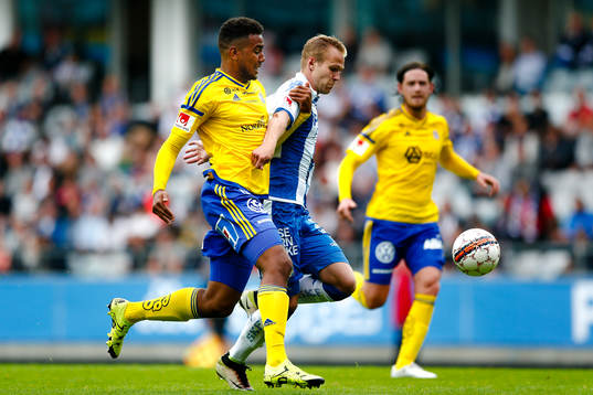Sundsvalls Noah Sonko Sundberg  och IFK Göteborgs Gustav