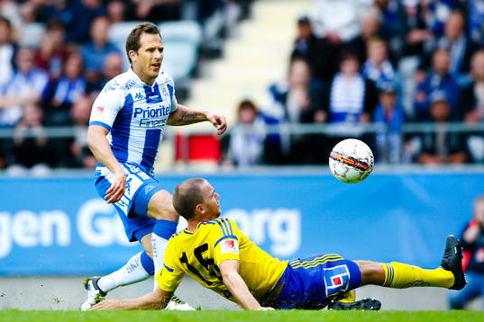 IFK Göteborgs Tobias Hysén provar skott