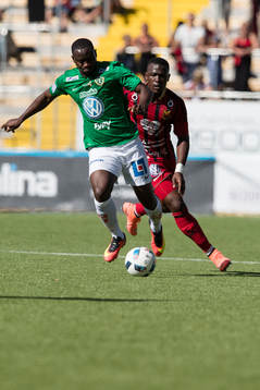 Jönköpings Moses Ogbu mot Östersunds Alhaji Gero