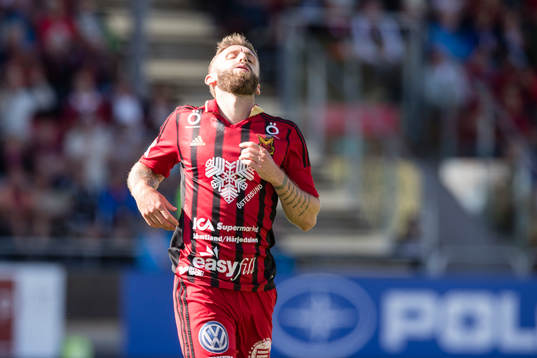 Östersunds Andrew Stadler deppar