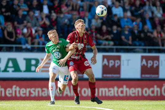 Jönköpings Joakim Karlsson mot Östersunds Bobo Sollander