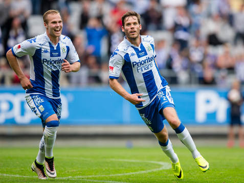 IFK Göteborgs Gustav Engvall och Emil Salomonsson jublar