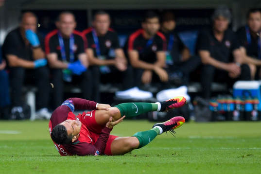 Portugals Cristiano Ronaldo har ont