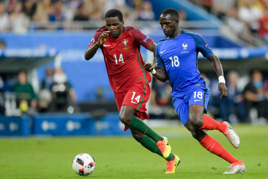 0 Portugals William Carvalho och Frankrikes Moussa Sissoko