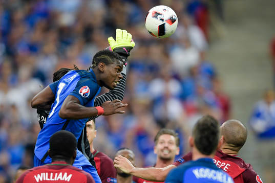 0 Frankrikes Paul Pogba