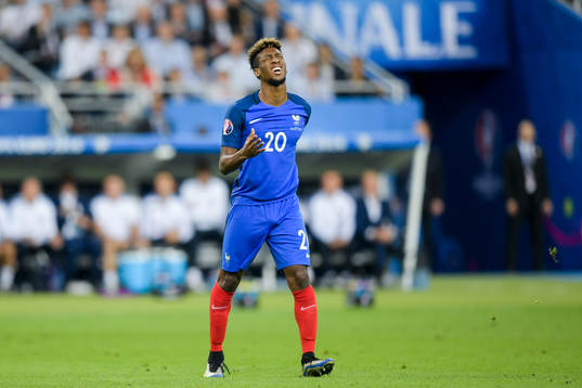 Frankrikes Kingsley Coman deppar