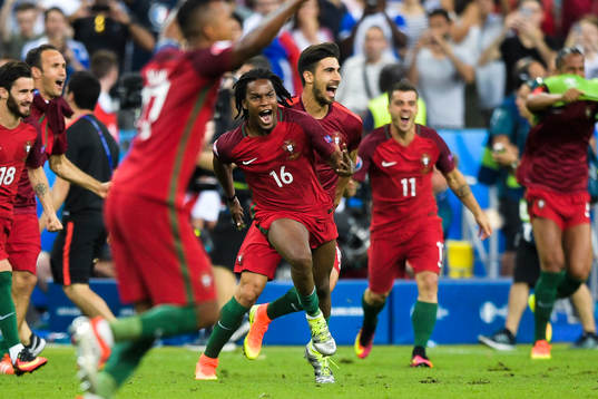 Portugals Renato Sanches jublar