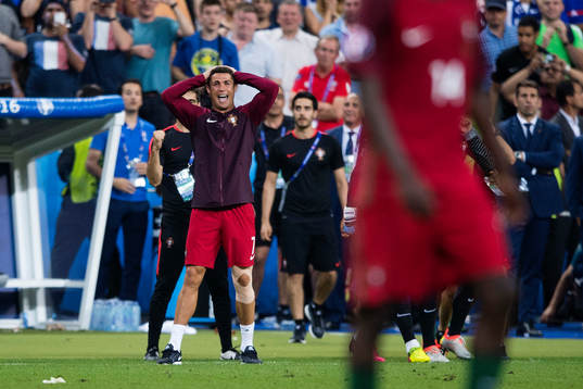 Portugals Cristiano Ronaldo jublar