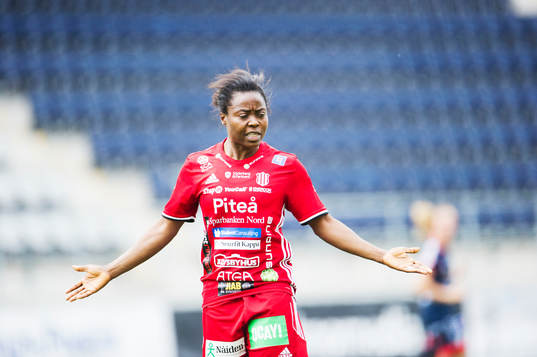 Piteås Faith Ikidi är irriterad på spelet