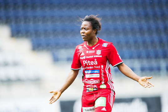 Piteås Faith Ikidi är irriterad på spelet