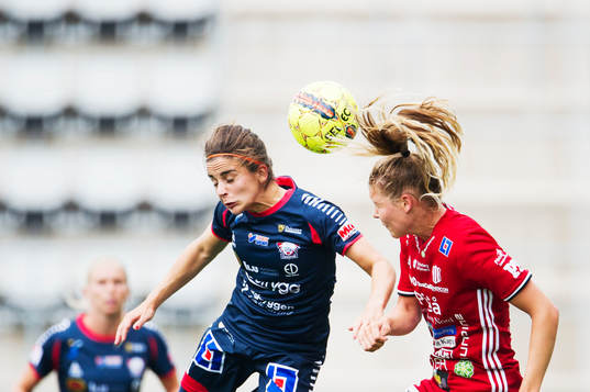 Piteås Nina Jakobsson och Linköpings Renée Slegers