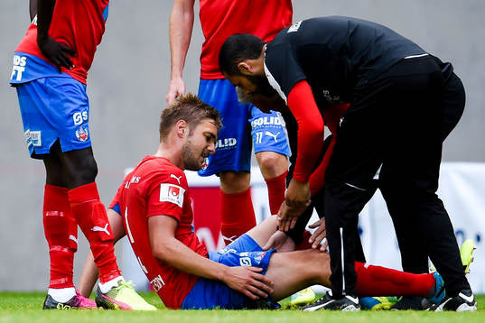 Helsingborgs Johan Mårtensson har ont