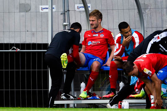 Helsingborgs Johan Mårtensson får vård på bänken