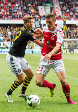 s Anton Jönsson Salétros och Kalmars Viktor Elm