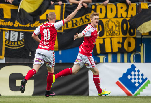 Kalmars Rasmus Elm jublar