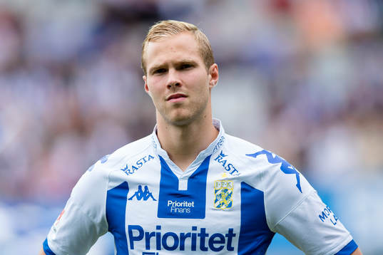 IFK Göteborgs Gustav Engvall innan fotbollsmatchen i