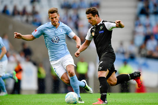 Malmö FFs Markus Rosenberg  och Örebros Nordin Gerzic