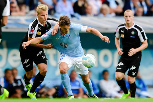 Malmö FFs Markus Rosenberg    och Örebros Sebastian Ring