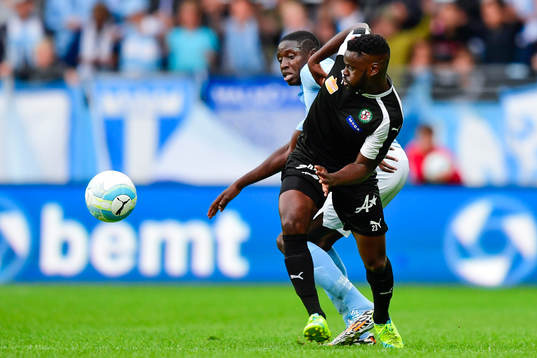 Malmö FFs Pa Konate och Örebros Maic Sema