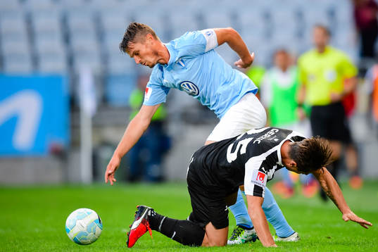 Malmö FFs Markus Rosenberg och Örebros Nordin Gerzic