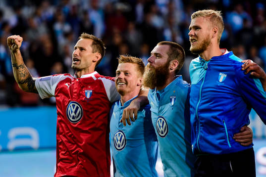 Malmö FFs målvakt Johan Wiland , Anders Christiansen , Jo