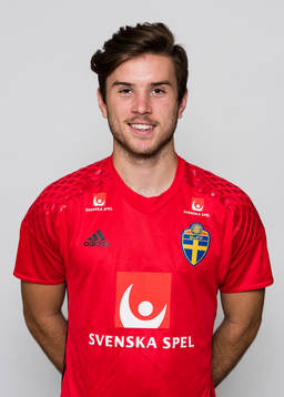 Merlin Nuhanovic i P17/99-landslaget