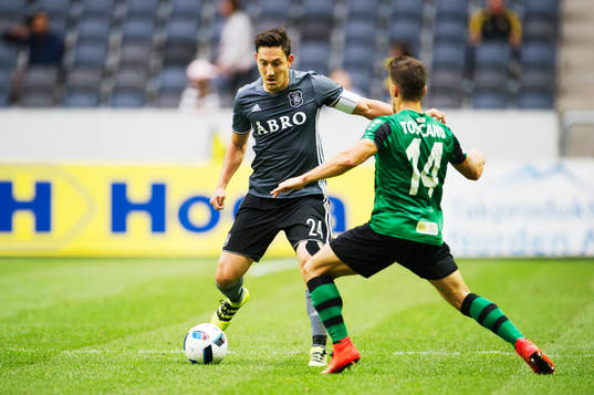 Bläddra bland fler bilder av FOTBOLL, EUROPA LEAGUE, KVAL, AIK - EUROPA FC