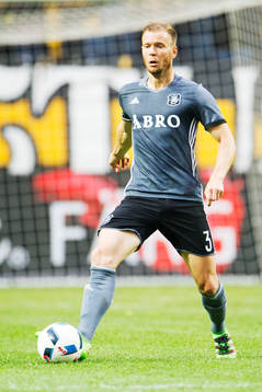 s Per Karlsson