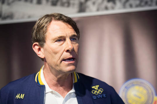Förbundskapten Håkan Ericson presenterar OS-truppen som