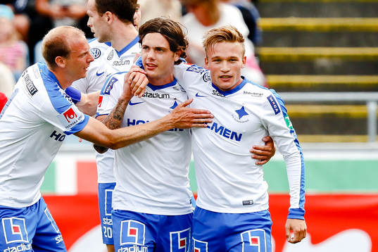 Norrköpings Nicklas Bärkroth jublar