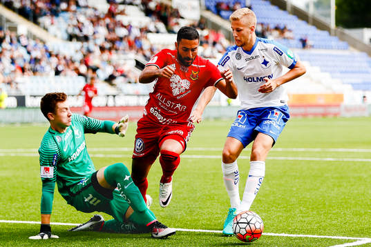 Situation som leder till straffspark för Östersunds
