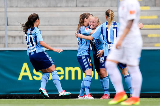 Djurgårdens Mia Jalkerud jublar