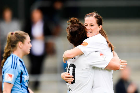 Rosengårds Lotta Schelin jublar