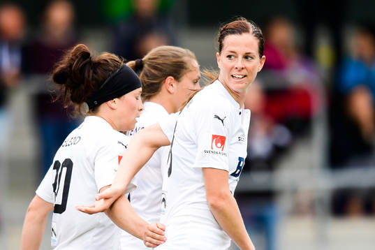 Rosengårds Lotta Schelin jublar