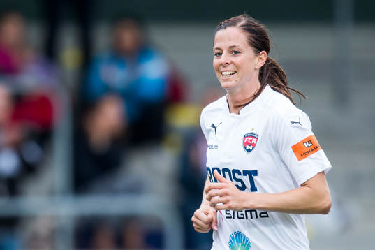 Rosengårds Lotta Schelin jublar